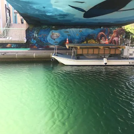 Jl Port * Fréjus