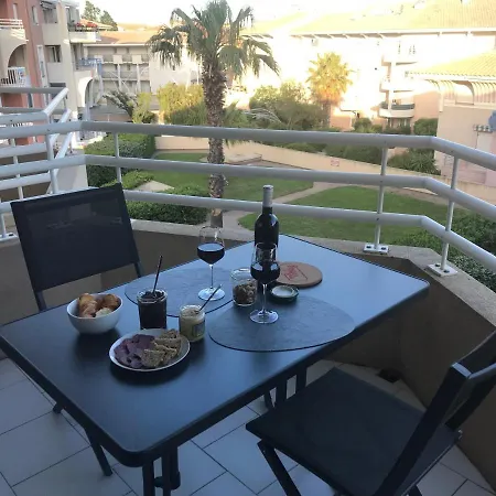 Jl Port Apartment
