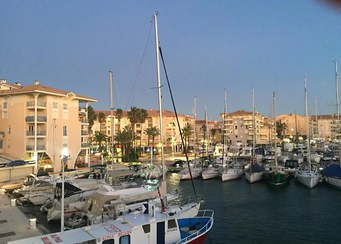Jl Port شقة Fréjus