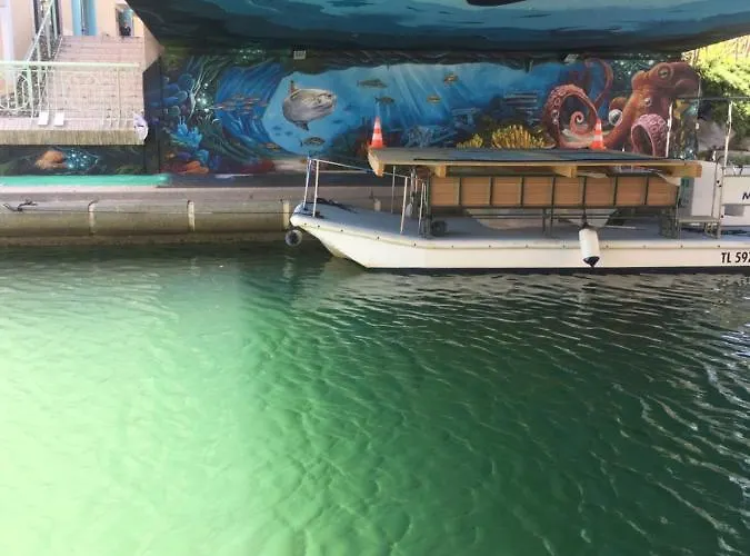 Jl Port * Fréjus